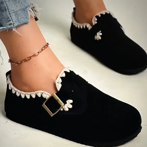 Last pair 🎄Elegant Black Women's Shoes with Gold Buckle - Picture 1 of 3